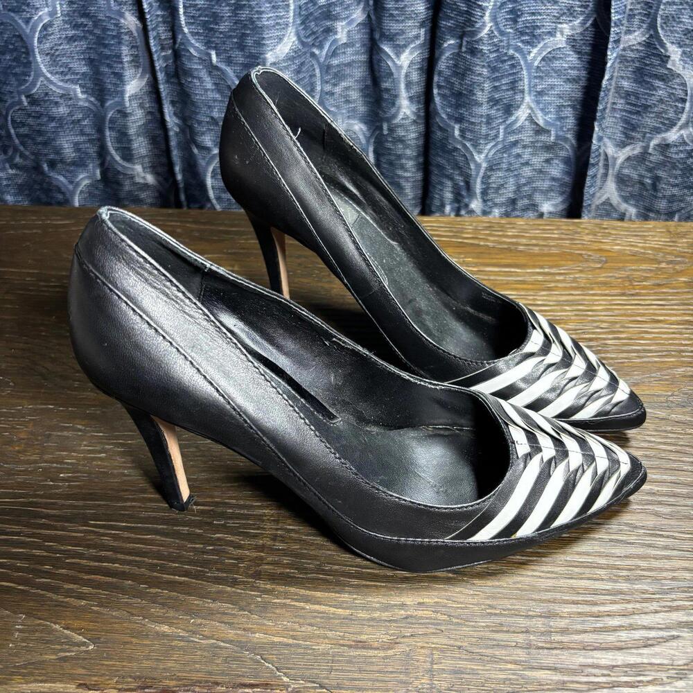 White House Black Market black white heels 8.5